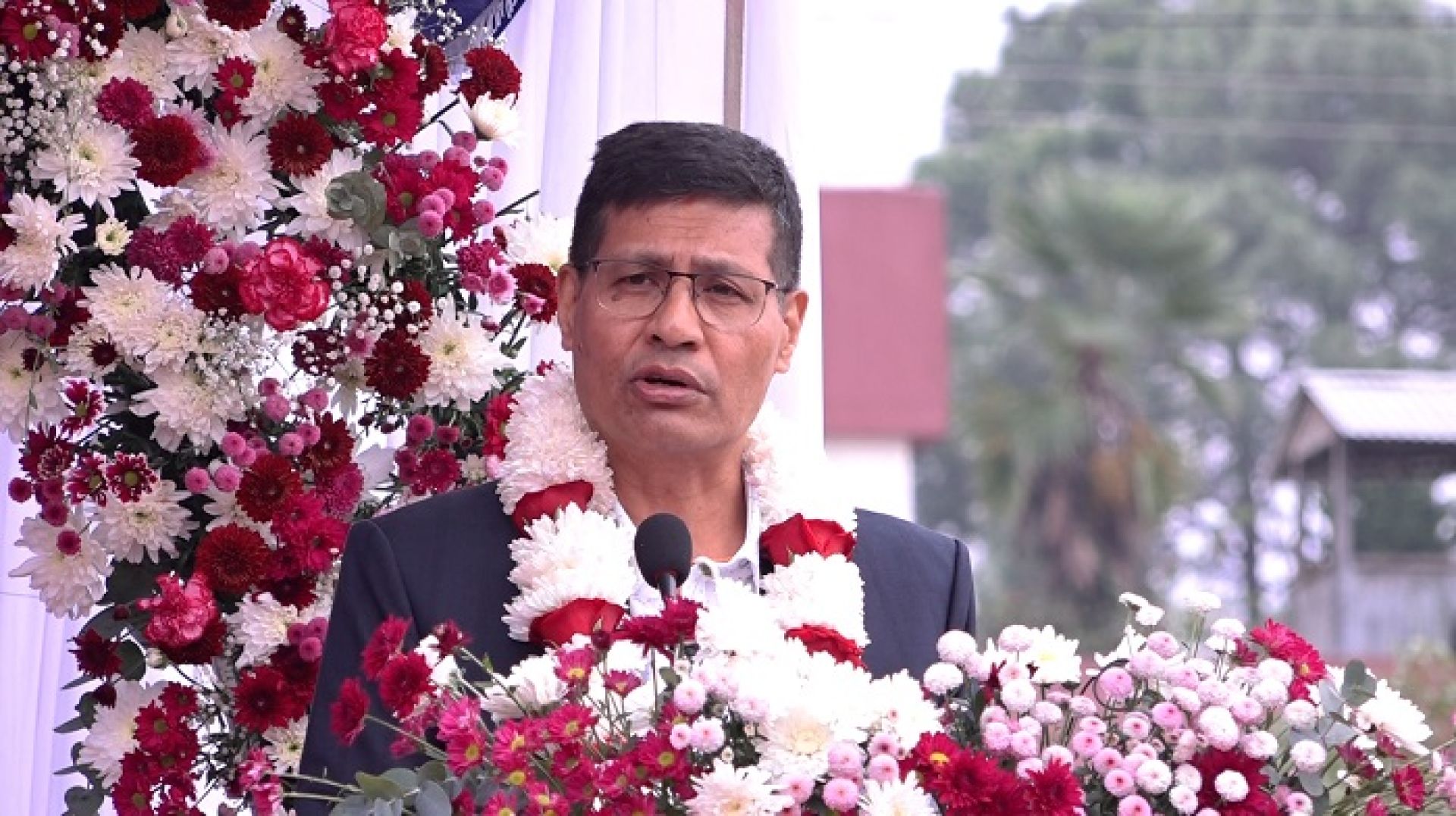 पुष्प व्यवसायको कारोबार १६.६१ प्रतिशतले बढ्यो, तीन अर्ब ९४ करोड रुपैयाँको कारोबार 