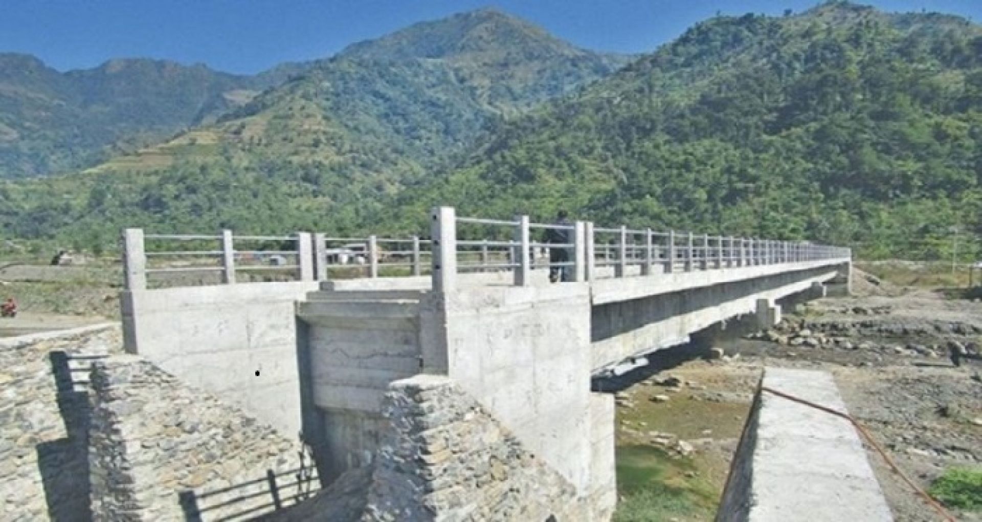 ठेक्का सम्झौताको चार वर्ष बित्दा पनि शुरु भएन पुल निर्माण 