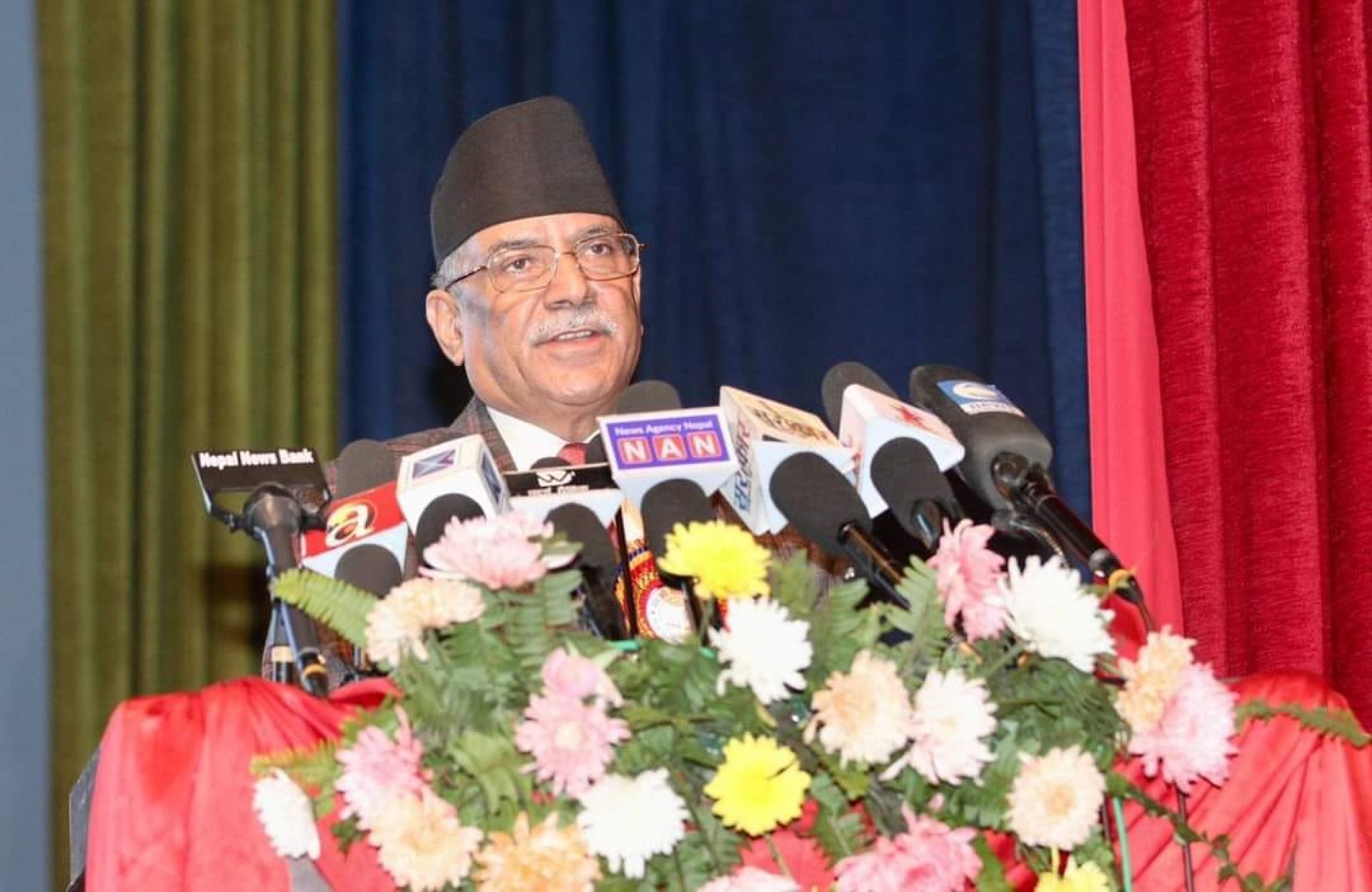 आर्थिक संकटको सम्भावना टरेको छ: प्रधानमन्त्री दाहाल