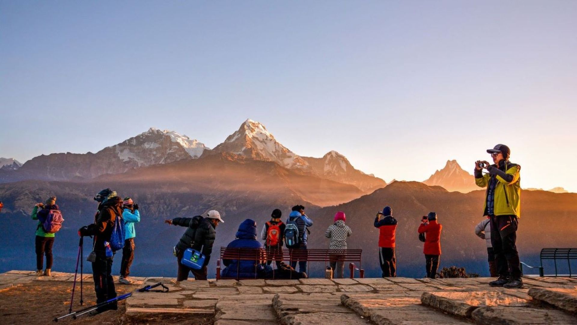 मे महिनामा भित्रिए एक लाख २ हजार विदेशी पर्यटक, भारतबाट मात्रै आए ४० हजार बढी 